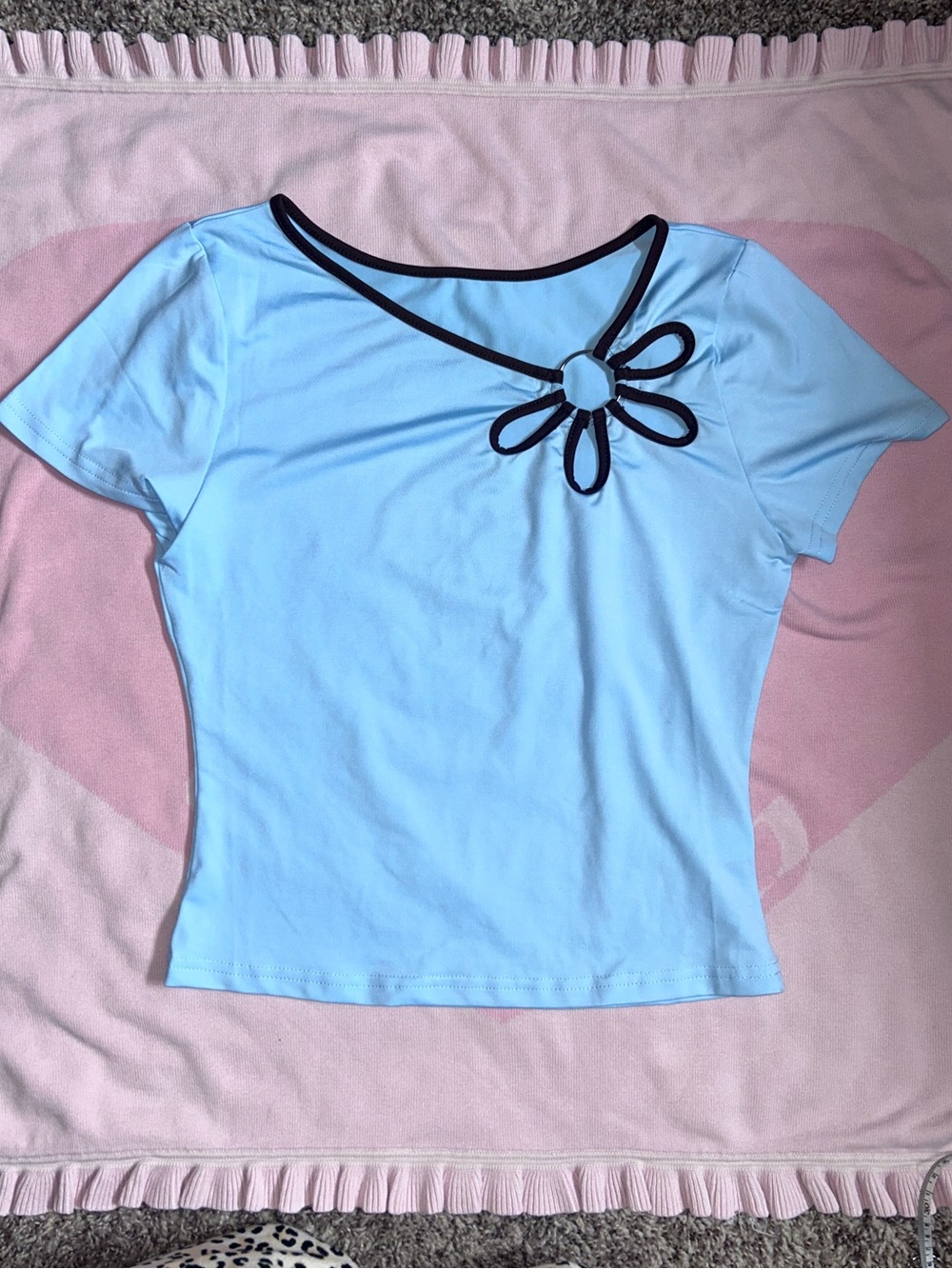 Light Blue Short Sleeve Top with Contrast Trim and Floral Ring Detail